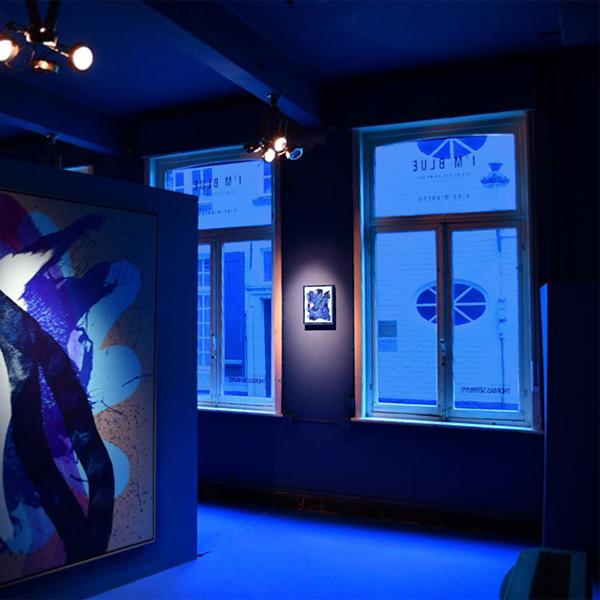 Film adhésif bleu azur transparent, largeur 152 cm , longueur à partir de 2 m