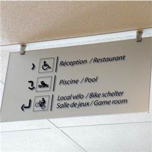 fixation plafond magnetique