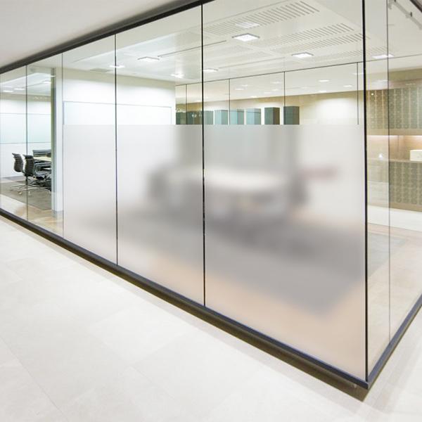 Film adhésif depoli MAT SILVER , largeur 122 cm, longueur à partir de 2 m