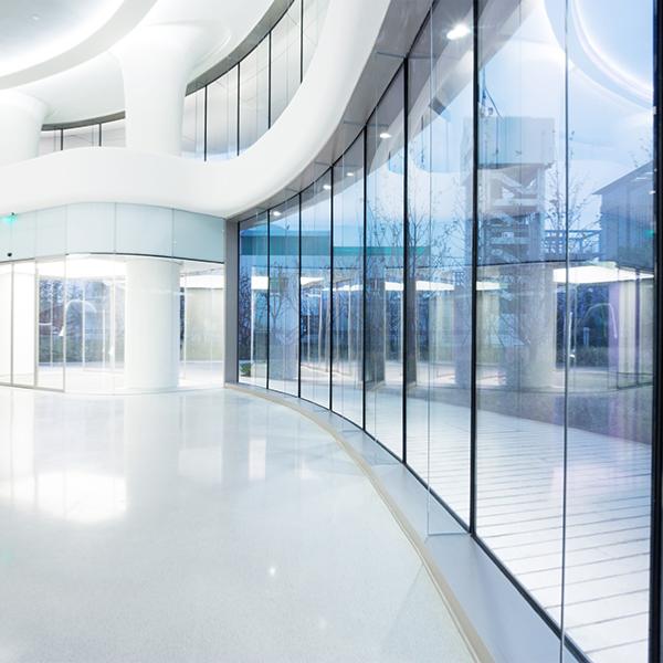 Film adhésif pour vitrage protection solaire et sécurité SILVER 480 XC , largeur 152 cm , à partir de 2 m de long