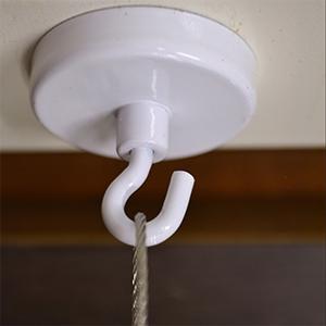 fixation plafond magnetique