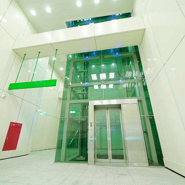 Film adhésif vert transparent, largeur 152 cm , longueur à partir de 2 m