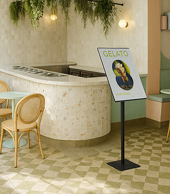 porte menu sur pied noir