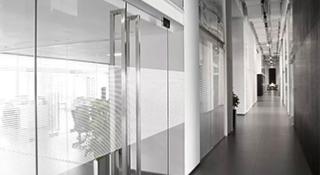 Film adh�sif d�coratif