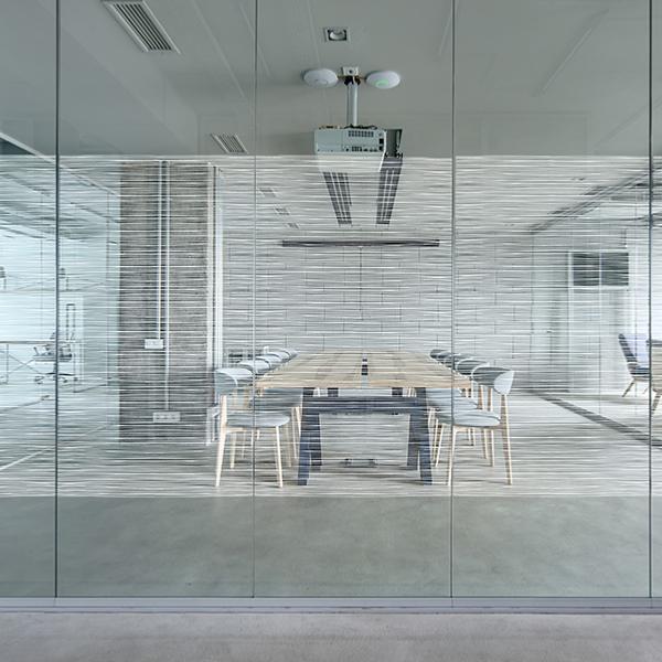 Film adhésif décoratif  filaments depolis  largeur 152 cm , à partir de 2 m de long