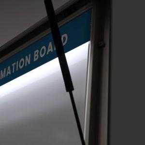 vitrine d'affichage exterieure lumineuse